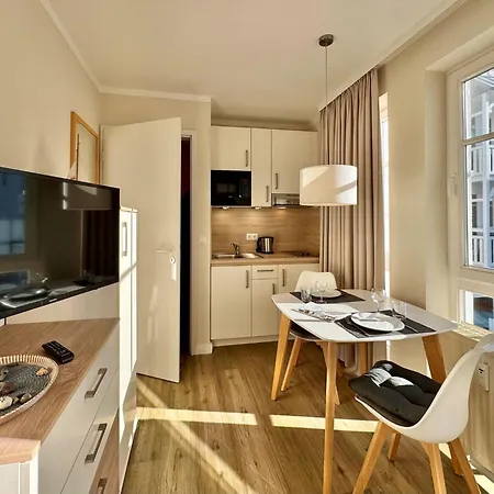 Komfortables Mit Balkon In Appartamento Sellin (Rugen)