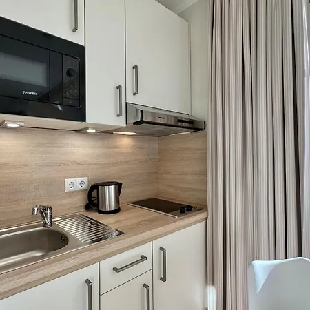 Apartment Komfortables Mit Balkon In