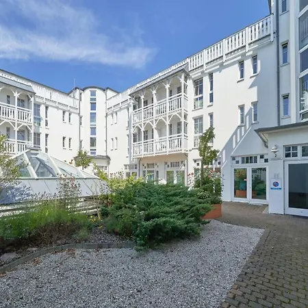 Komfortables Mit Balkon In * Sellin (Rugen)