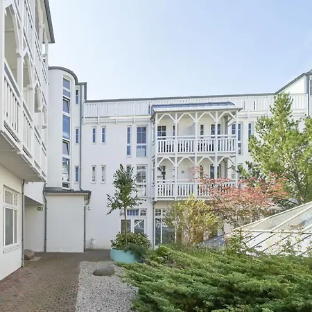 Komfortables Mit Balkon In Sellin (Rugen)